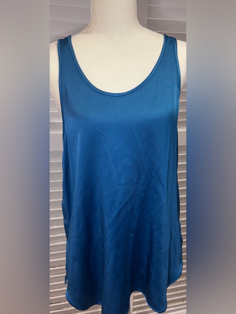 Theory silk tank top blue sleeveless NWT minimalist luxury size L